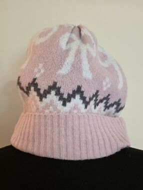 Cute & Super Soft Ladies Pink Patterned Knit Beanie (One Size)